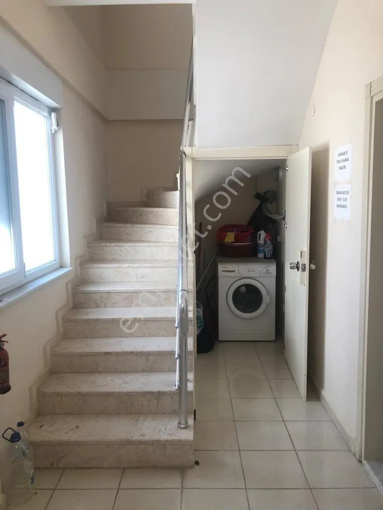 Lojman Olmaya Uygun İçi Yenilenmiş 13 Odalı Villa — görsel 6