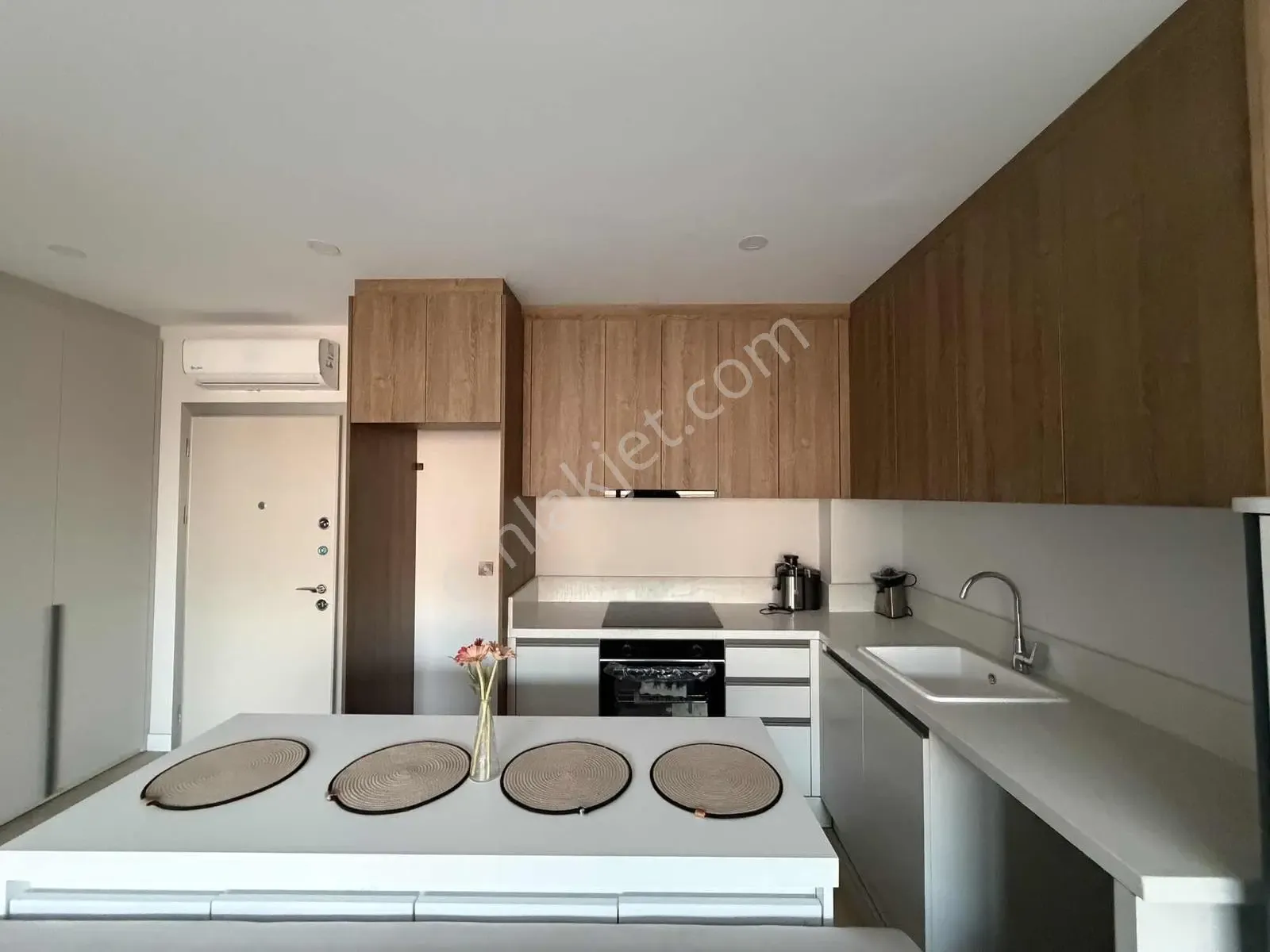 Altıntaşta Emre İnşaat Konsept Site Arakat 1+1 Eşyalı Daire — görsel 4