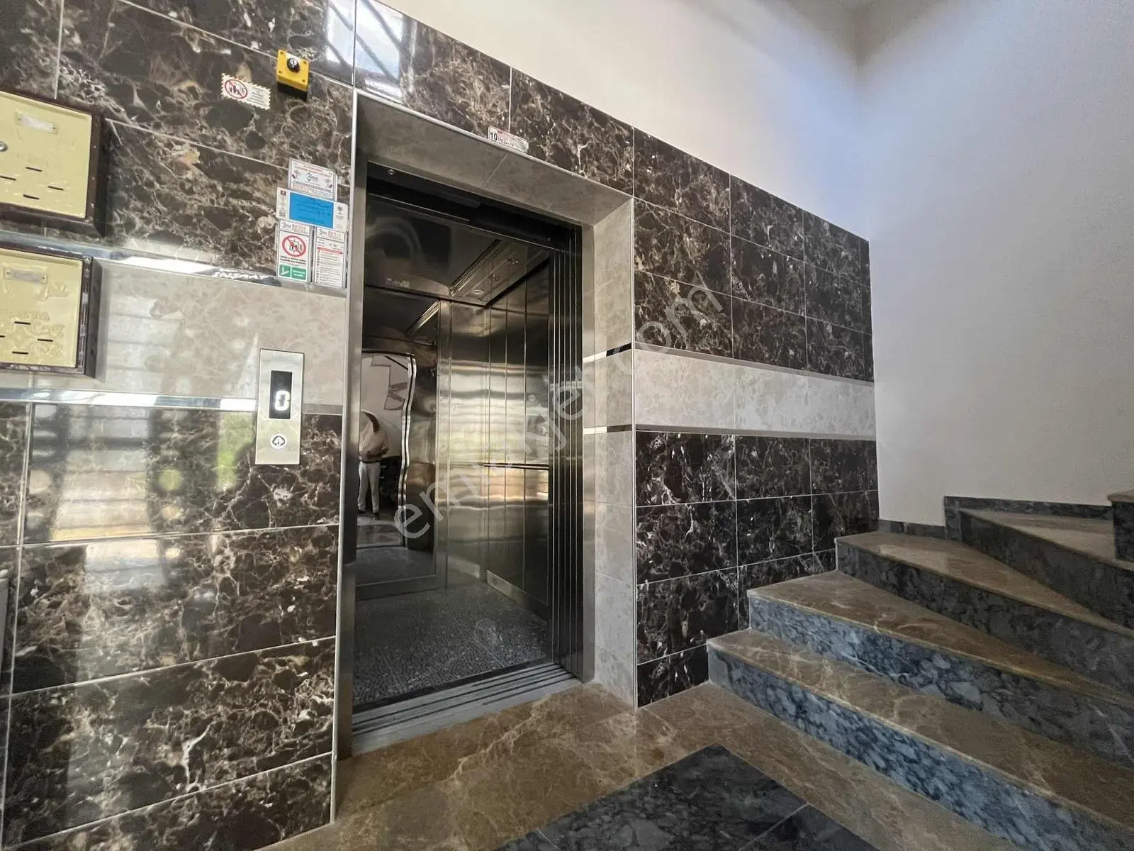 Altınova'da Asansörlü Klimalı Eşyalı Geniş 2+1 Kiralık Daire — görsel 27