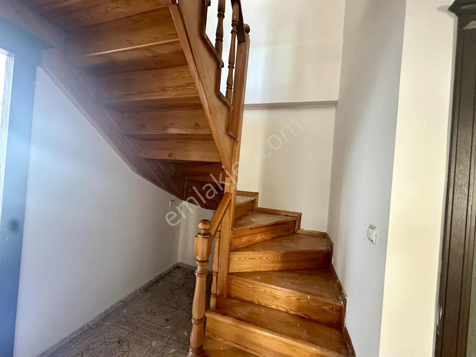 Berrin Kavcar'dan Fener'de Kiralık Dubleks Daire — görsel 17