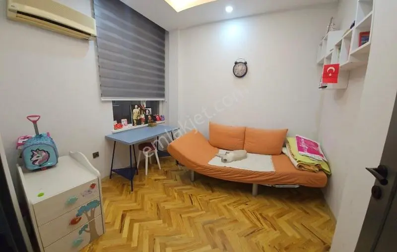 Konyaaltı Caddesi Üzerinde Konut Ve İşyerine Uygun Şahane Daire — görsel 14