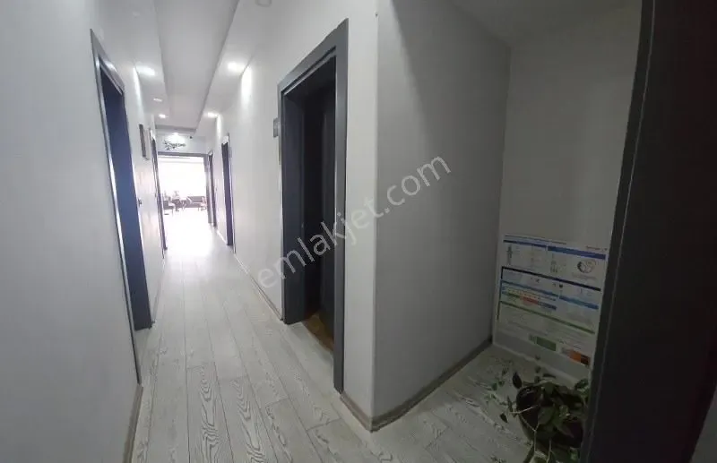 Konyaaltı Caddesi Üzerinde Konut Ve İşyerine Uygun Şahane Daire — görsel 20