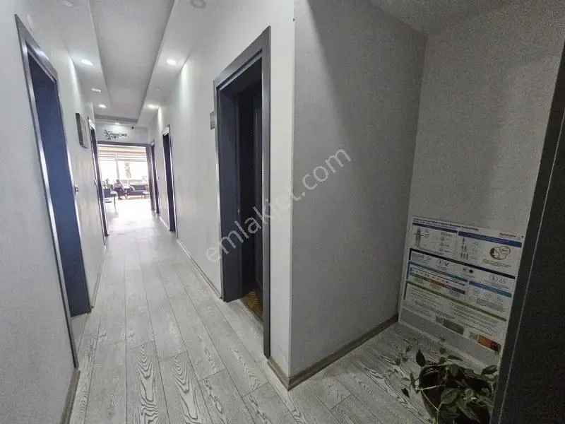 Konyaaltı Caddesi Üzerinde Konut Ve İşyerine Uygun Şahane Daire — görsel 26