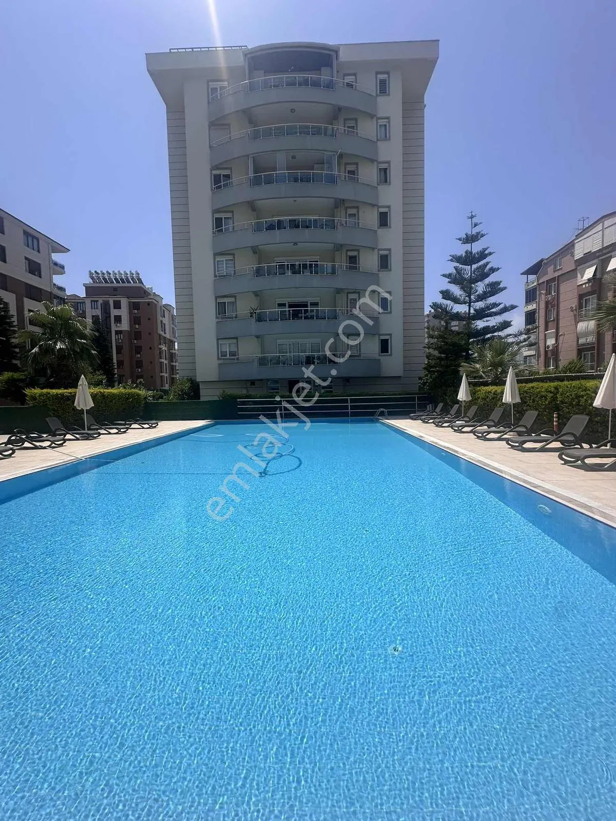 Meydankavağında Havuzlu Site İçinde 2+1 Arakat Satılık Daire — görsel 4