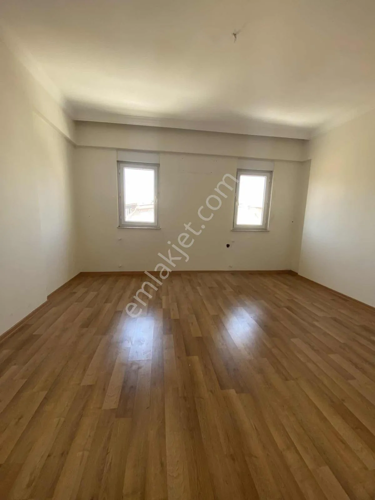 Meydankavağında Havuzlu Site İçinde 2+1 Arakat Satılık Daire — görsel 13