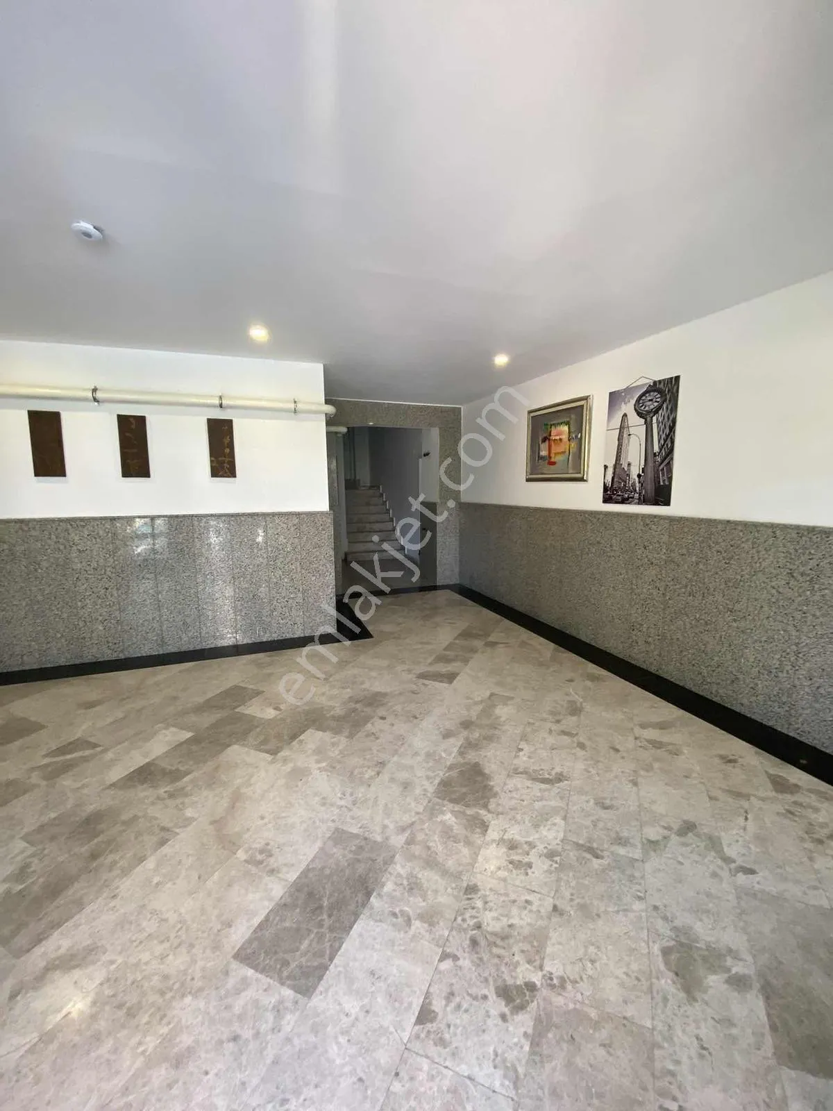 Meydankavağında Havuzlu Site İçinde 2+1 Arakat Satılık Daire — görsel 16