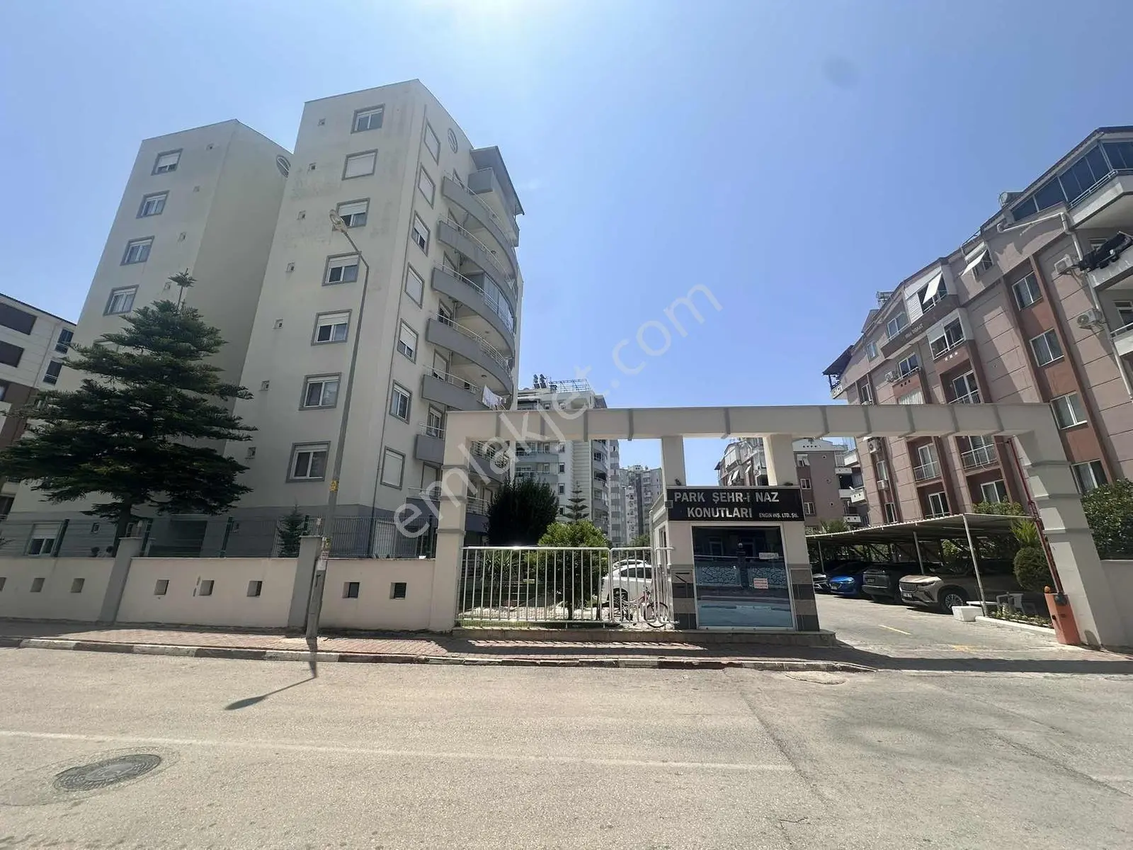 Meydankavağında Havuzlu Site İçinde 2+1 Arakat Satılık Daire — görsel 18