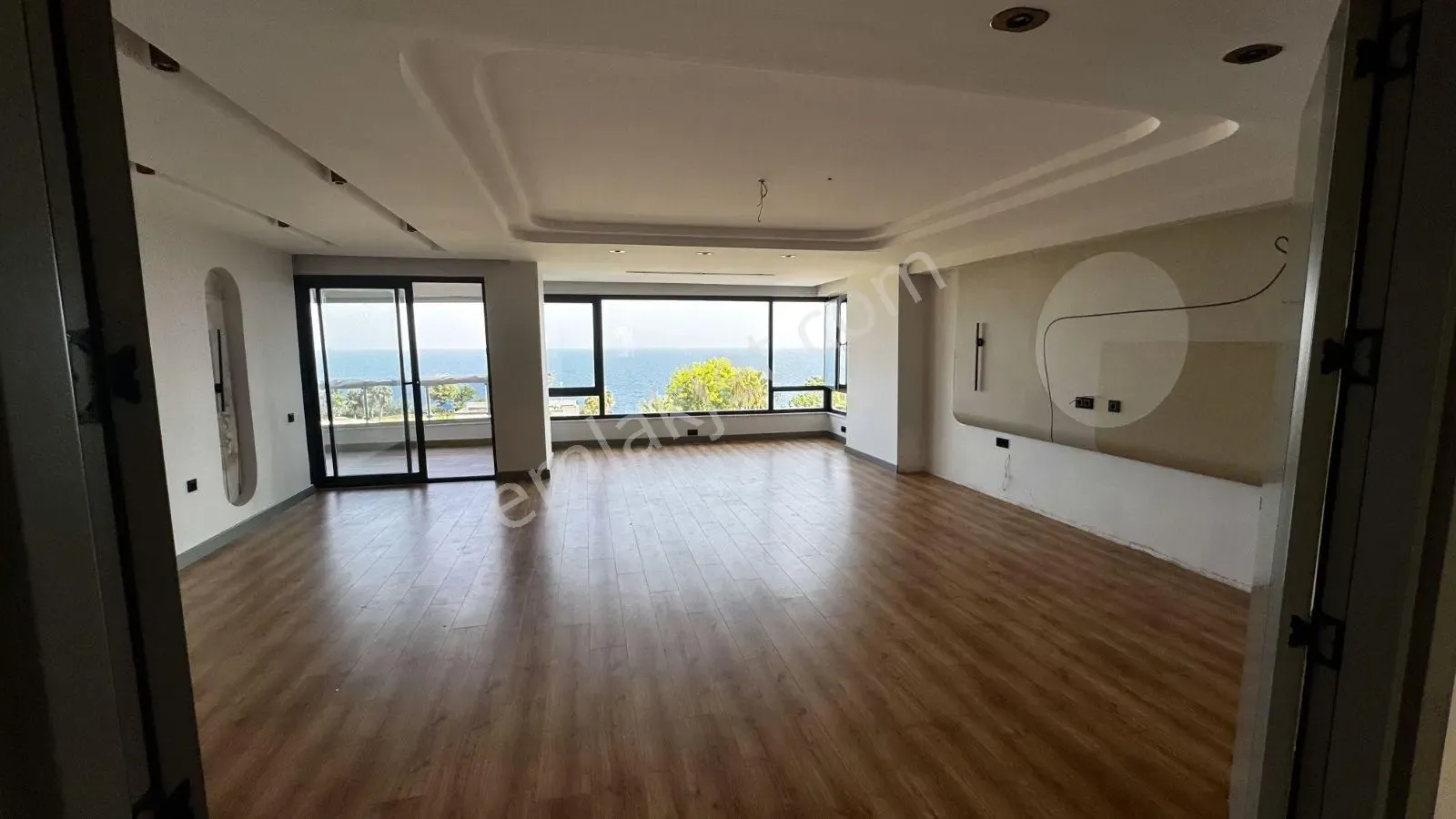 Lara Fener'de | Full Deniz Manzaralı | 260 M² 4+1 Havuzlu Site — görsel 3