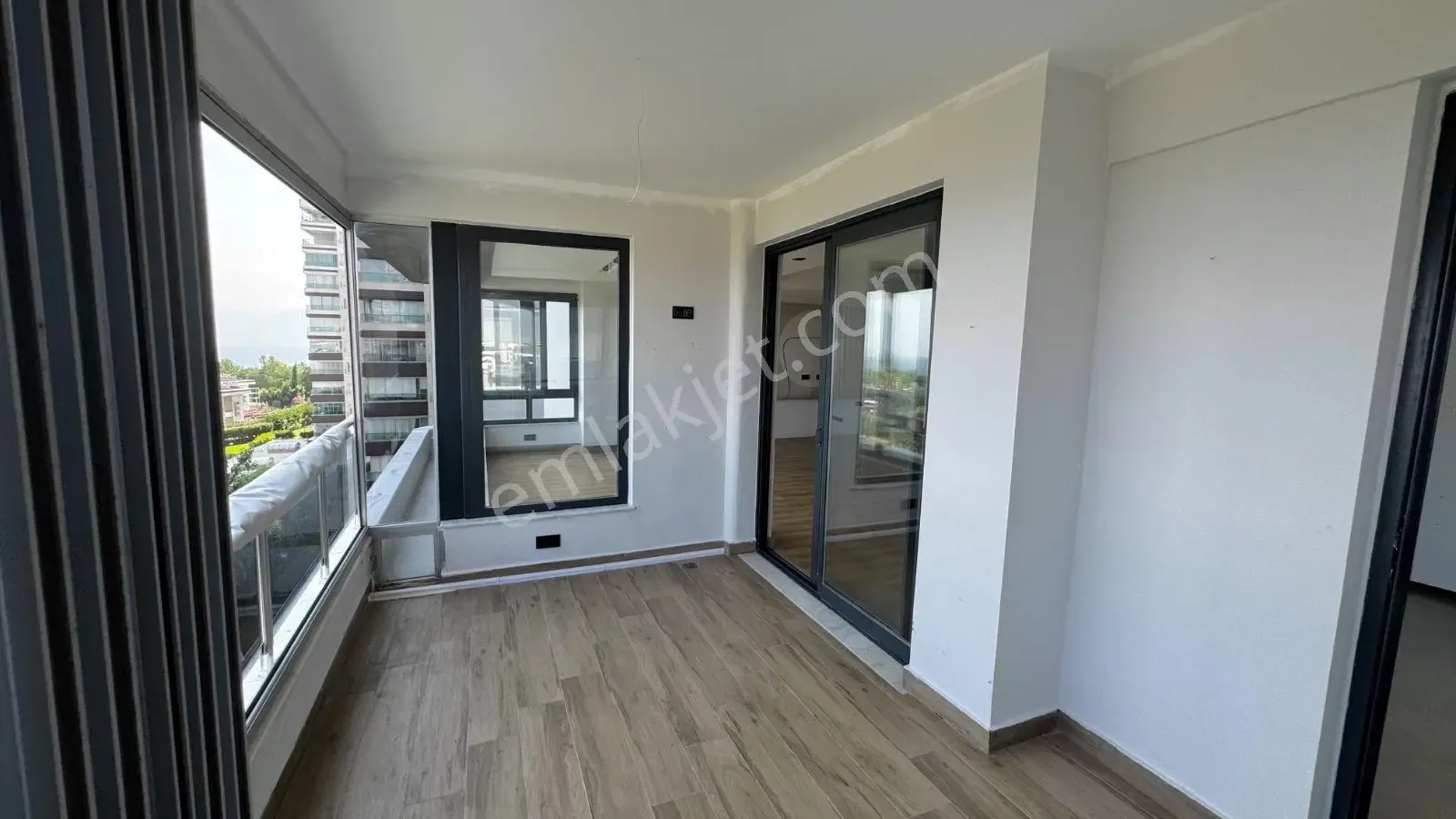 Lara Fener'de | Full Deniz Manzaralı | 260 M² 4+1 Havuzlu Site — görsel 12