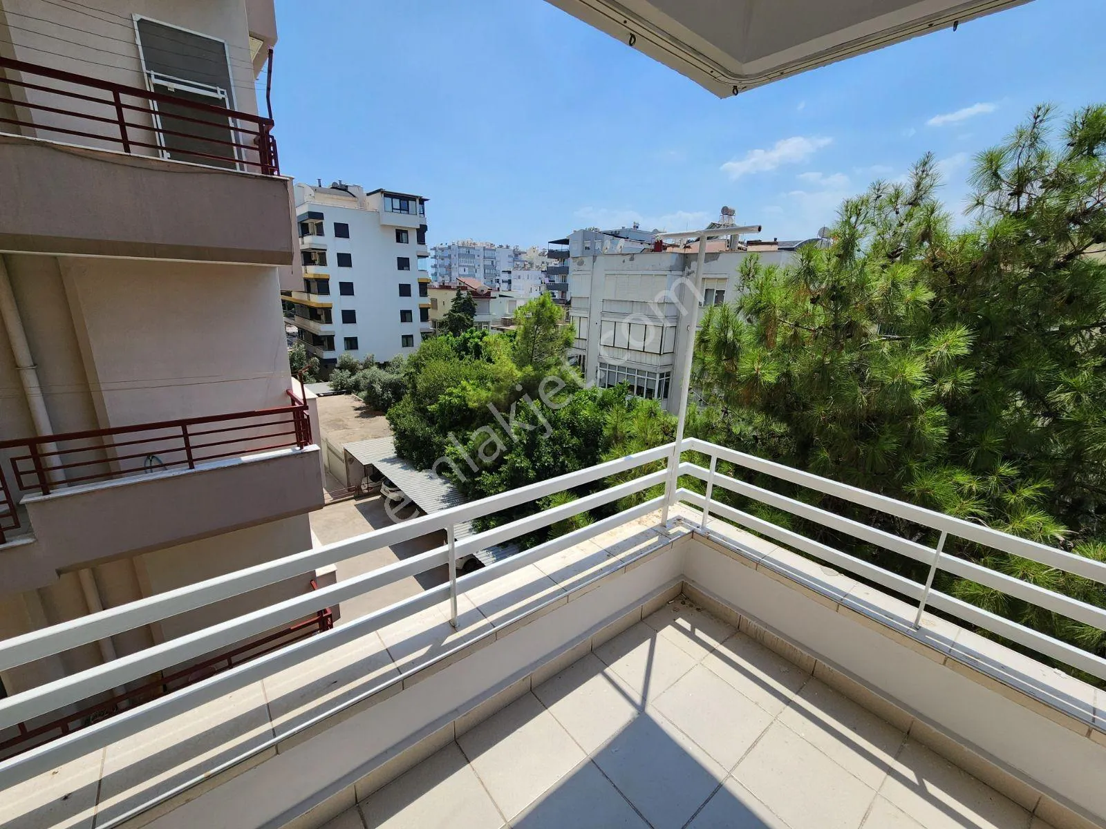 Bahçelievler'de Hızır Reis Cadde Üzeri Kiralık Temiz 3+1 — görsel 9