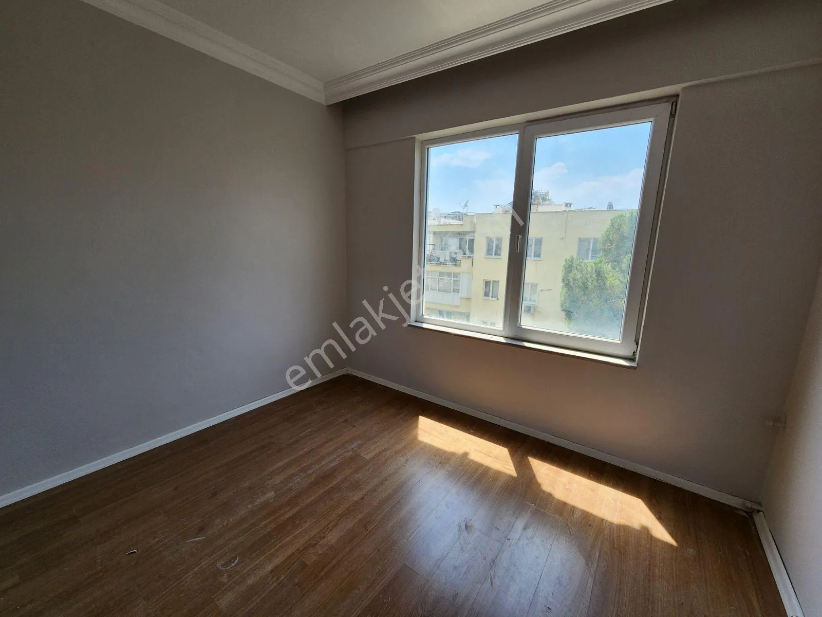 Bahçelievler'de Hızır Reis Cadde Üzeri Kiralık Temiz 3+1 — görsel 13