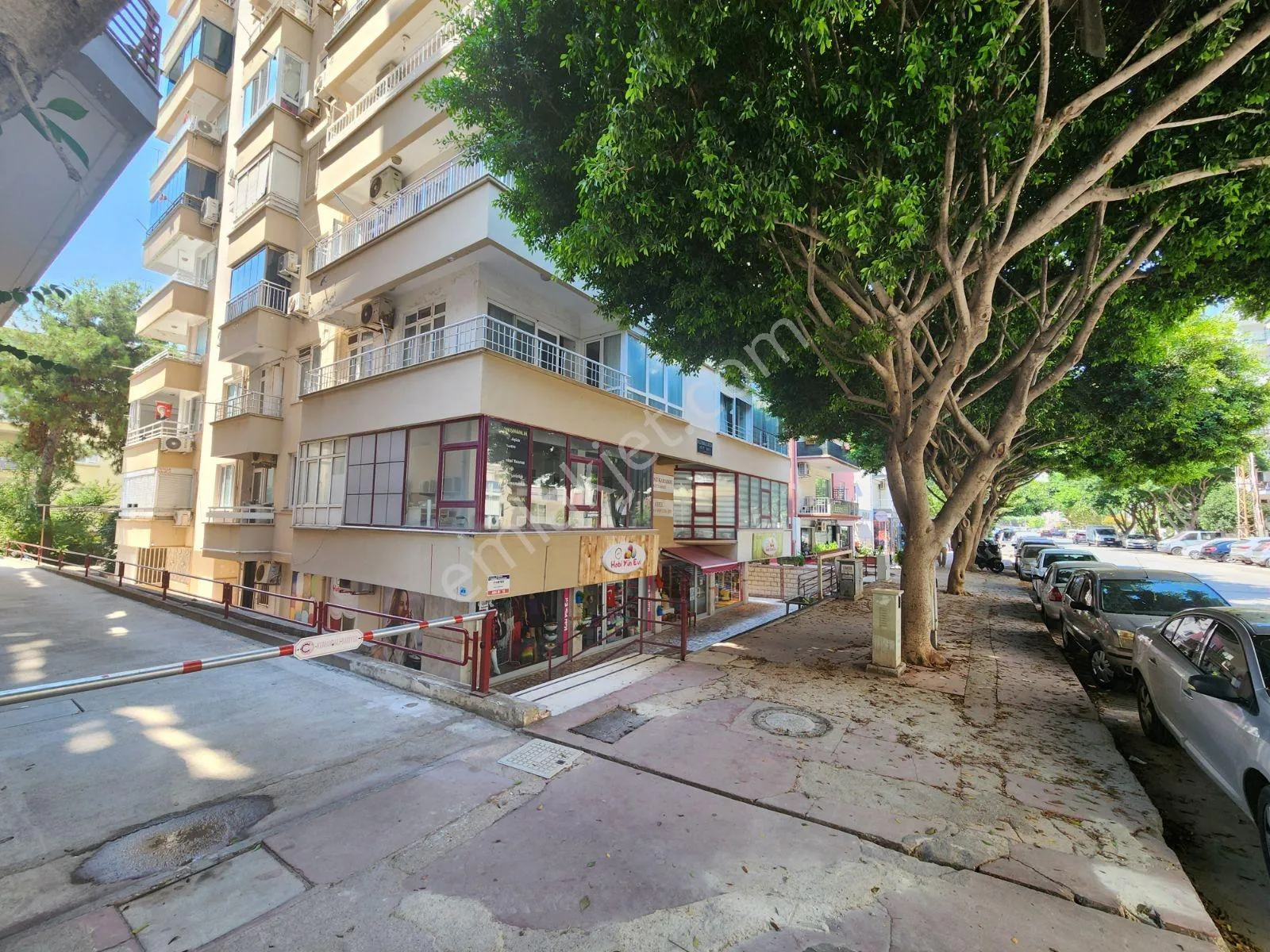 Bahçelievler'de Hızır Reis Cadde Üzeri Kiralık Temiz 3+1 — görsel 22