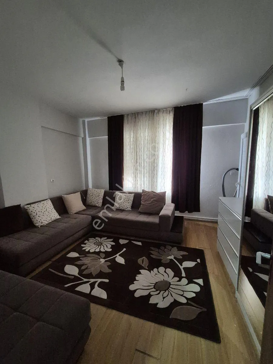 Rabia Çite'den Varlık Mah. Kısa Döneme Uygun 2+1 Eşyalı Kiralık — görsel 4