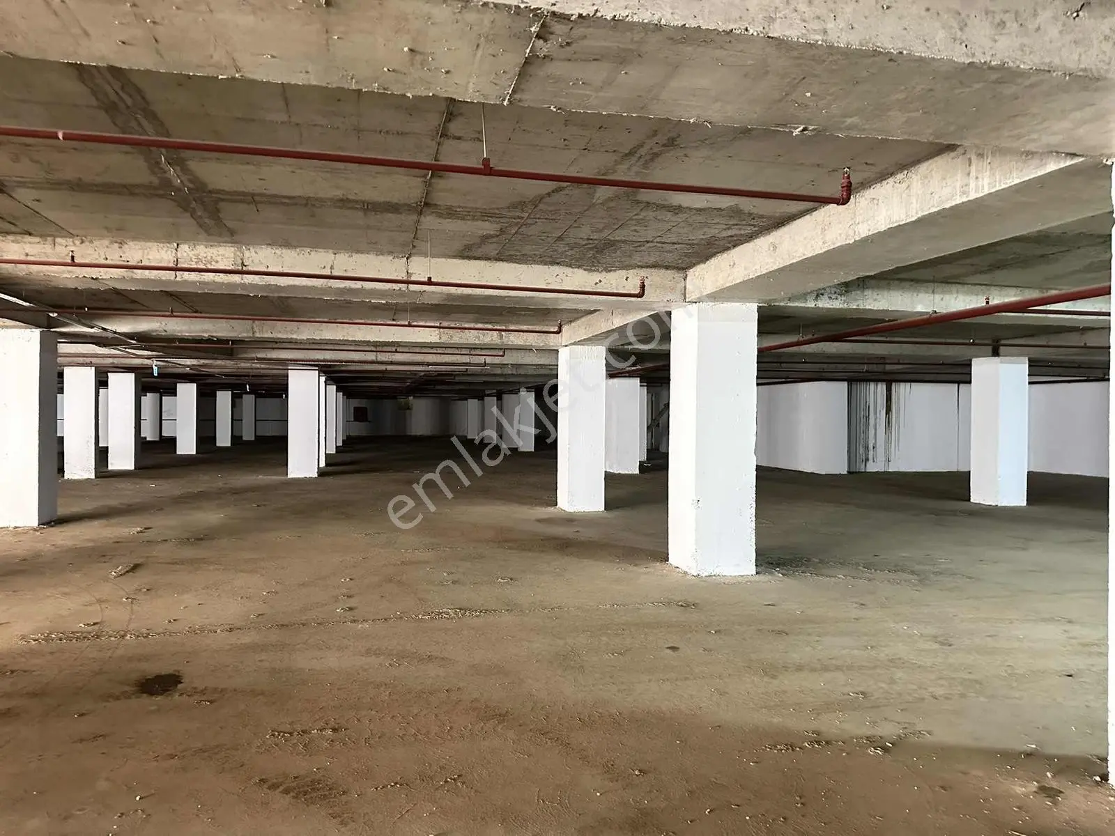 Altıntaş'ın En Donanımlı Sitesinde 1+1 Fırsat Satılık Daire — görsel 3