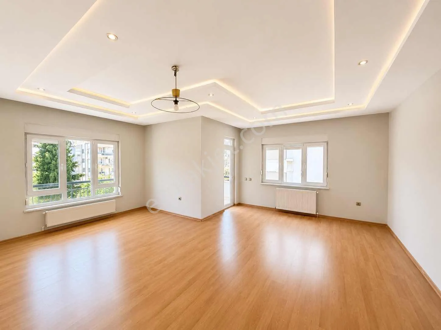 Yeşilbahçede 3+1 | 160 M² | Ebeveyn Banyolu | Doğalgazlı — görsel 2