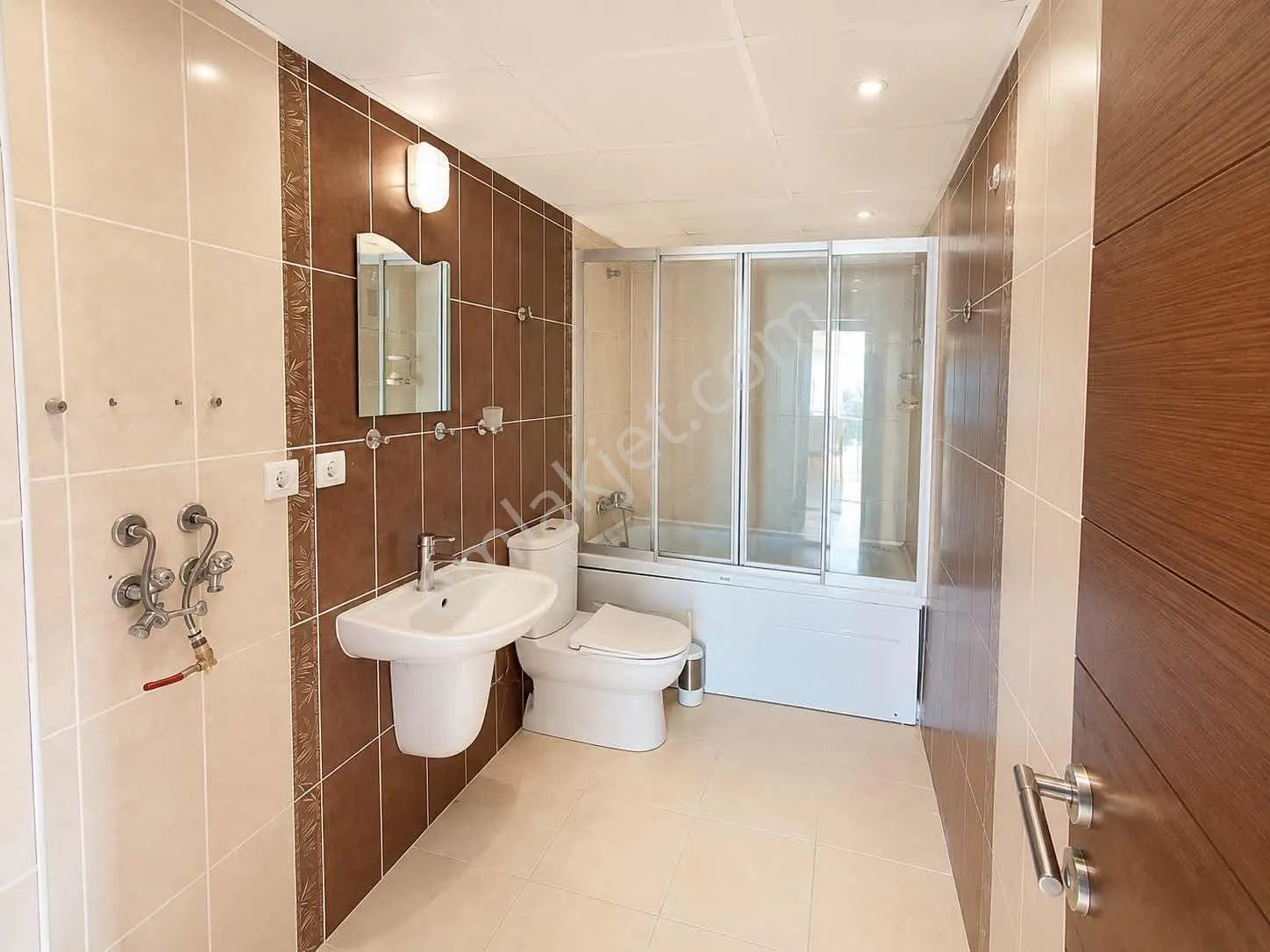 Yeşilbahçede 3+1 | 160 M² | Ebeveyn Banyolu | Doğalgazlı — görsel 7