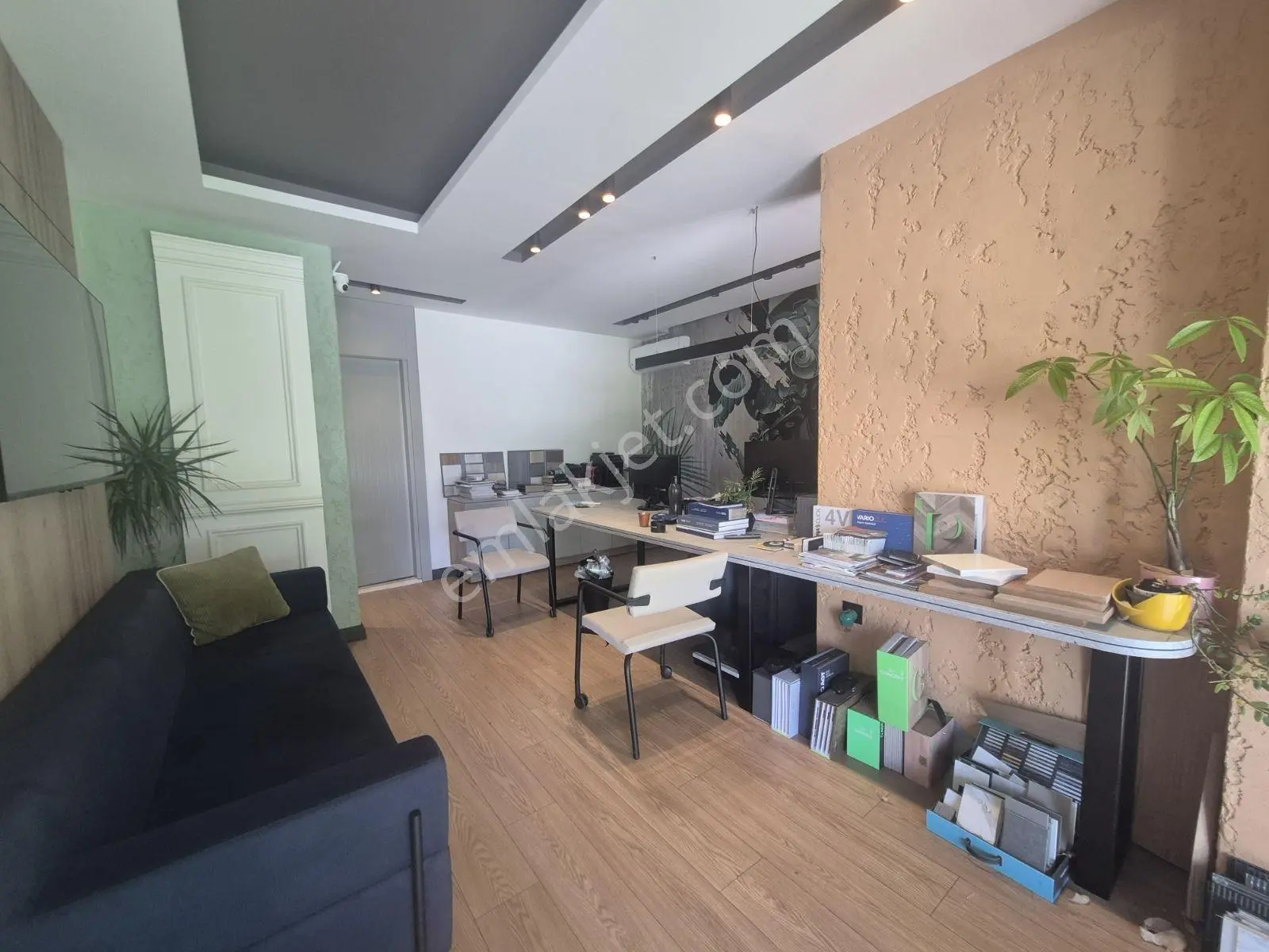 Özel Mimar Dekorasyonuyla Devren Kiralık Ofis — görsel 2