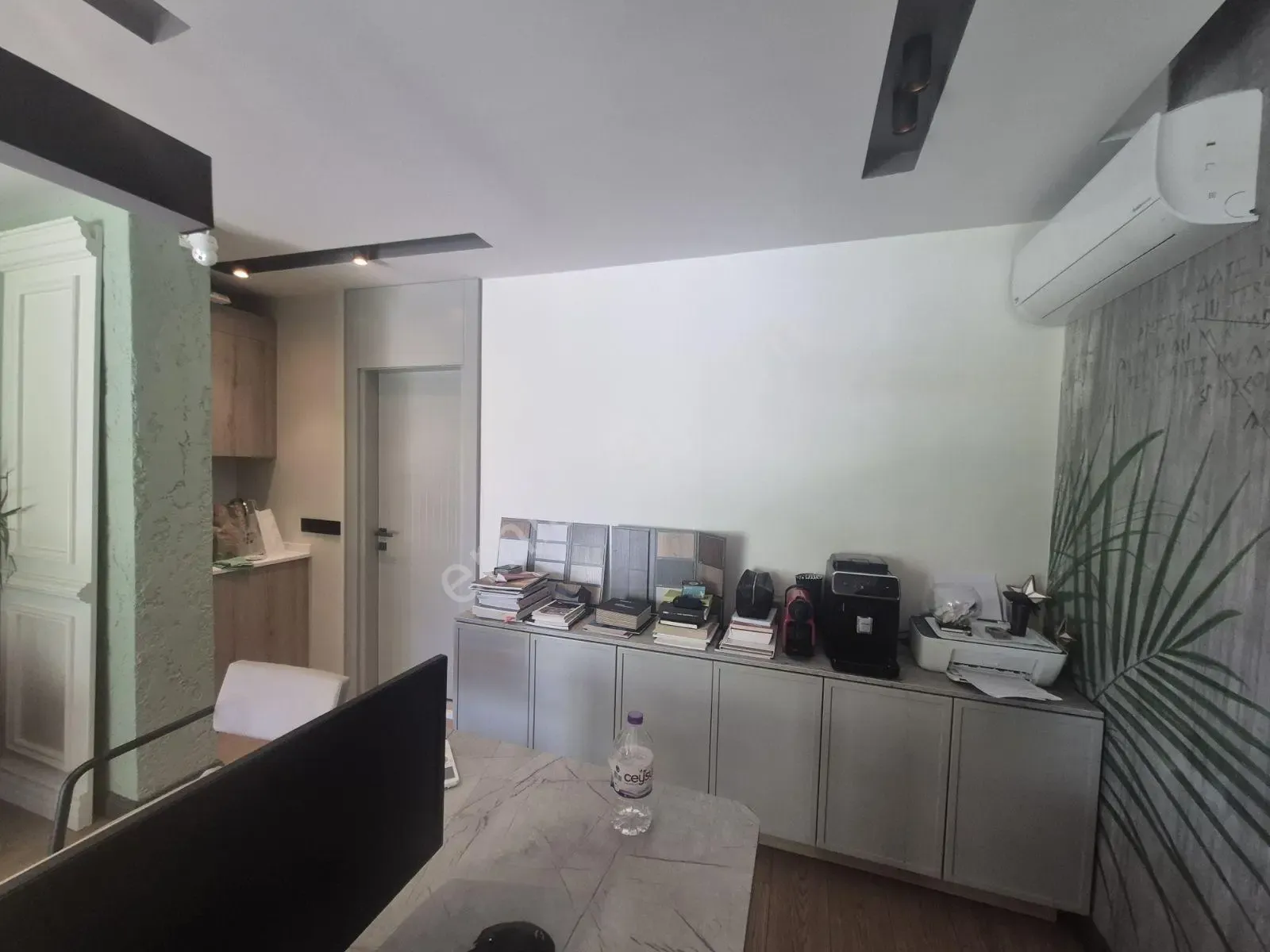 Özel Mimar Dekorasyonuyla Devren Kiralık Ofis — görsel 5