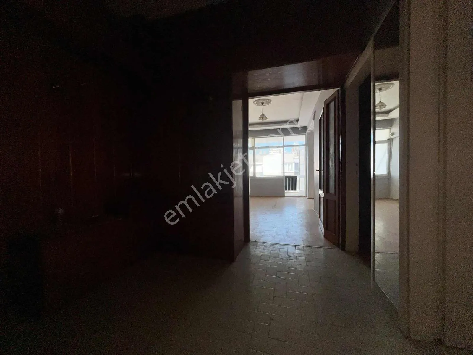 Işıklarda Kiralık Geniş 3+1 Daire — görsel 24