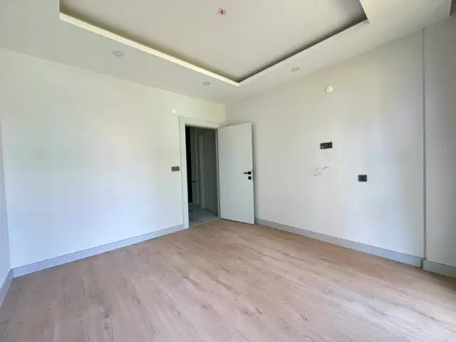 ALTINTAŞ ÖZELLİKLİ SİTEDE SATILIK 1+1 BAHÇE KULLANIMLI DAİRE — görsel 14