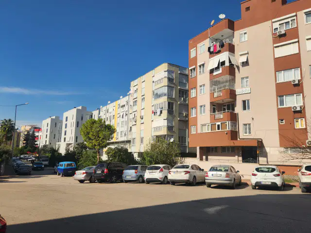 MEYDAN TRAMVAY DURAĞINDA TABELA DEĞERİ YÜKSEK İŞYERİ — görsel 23