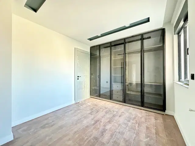 ALTINTAŞ ÖZELLİKLİ SİTE'DE BAHÇE KULLANIMLI 3+1 DAİRE — görsel 8