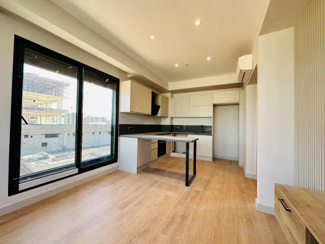 ALTINTAŞ ÖZELLİKLİ SİTEDE 1+1 LÜKS DAİRE — görsel 8