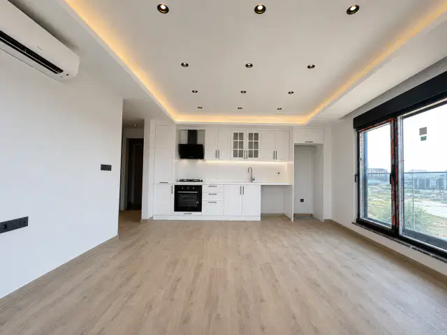 ALTINTAŞ 40LIK CAD ÜZERİ SATLIK LÜKS 2+1 DAİRE — görsel 3