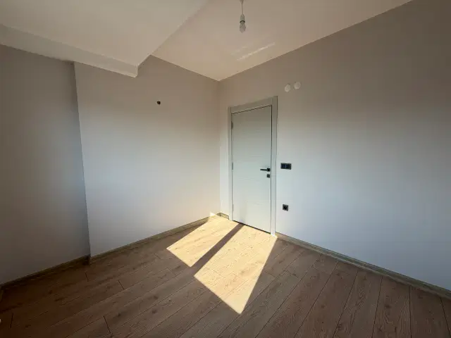 ALTINTAŞ’TA KAPALI OTOPARKLI | İSKANLI 2+1 DAİRE — görsel 8