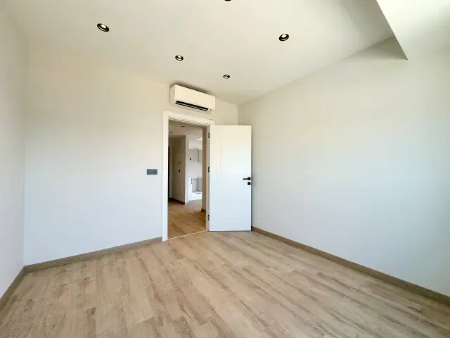 ALTINTAŞ 40LIK CAD ÜZERİ SATLIK LÜKS 2+1 DAİRE — görsel 15