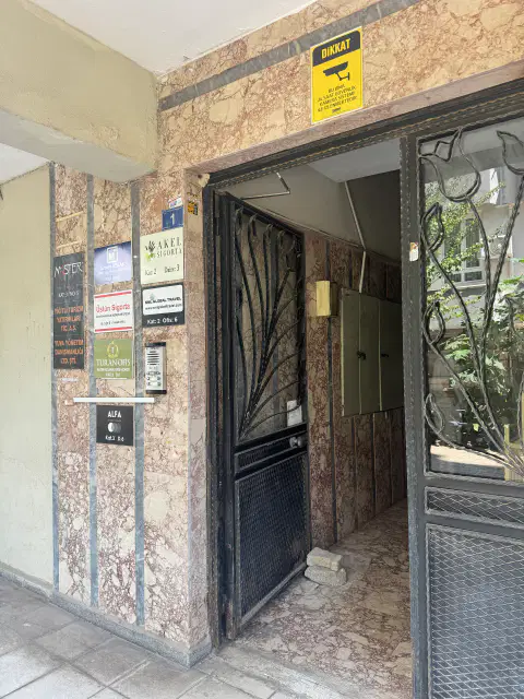 İŞLEK CADDE ÜZERİNDE YÜKSEK TABELA DEĞERLİ KİRALIK İŞ YERİ — görsel 13