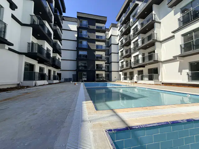 ALTINTAŞ TA SATILIK TERASLI 1+1 DAİRE — görsel 4