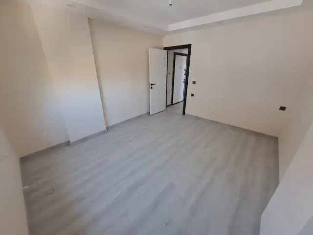 TRAMVAYA YÜRÜME MESAFESİNDE SIFIR 1+1 KİRALIK DAİRE — görsel 11