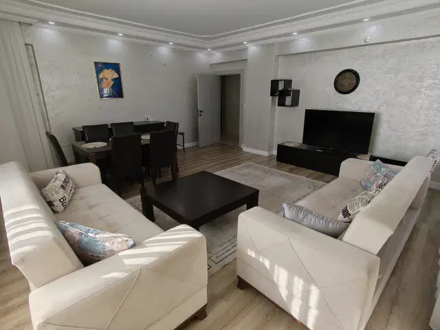 YEŞILBAHÇE EŞYALI KİRALIK 3+1 HAVUZLU SİTE — görsel 2