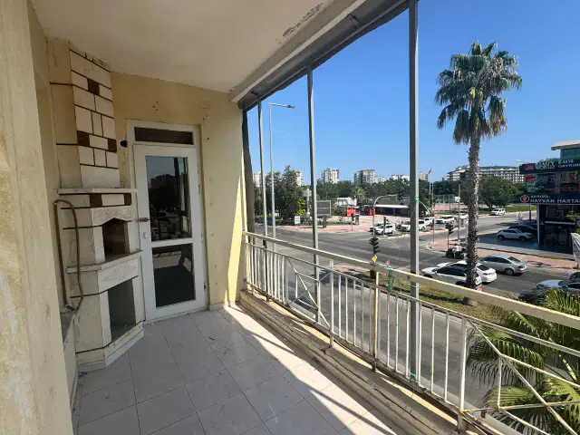 İŞLEK CADDE ÜZERİNDE YÜKSEK TABELA DEĞERLİ KİRALIK İŞ YERİ — görsel 5