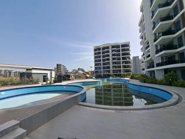 40'lık yolda Viamar Begonvil Sitesi'nde ebeveyn banyolu 2+1, iskânlı — görsel 2