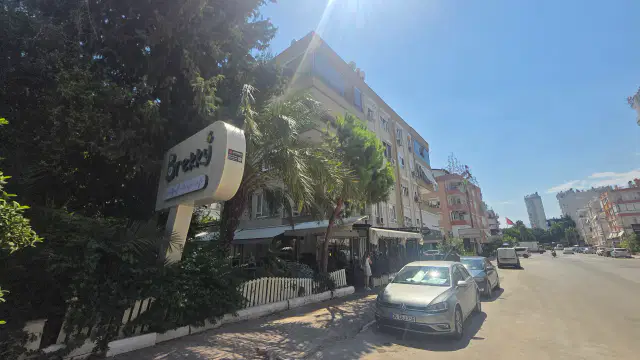 YEŞİLBAHÇEDE DEVREN KİRALIK KAFE&KAHVALTI