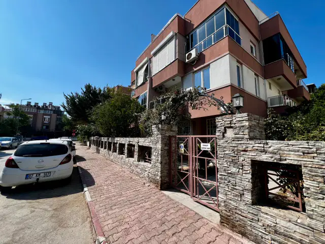 Fener’de Tek Tapulu, Çift Daire, Yüksek Kira Getirili 2+1 & 1+1 Eşyalı Fırsat Daire