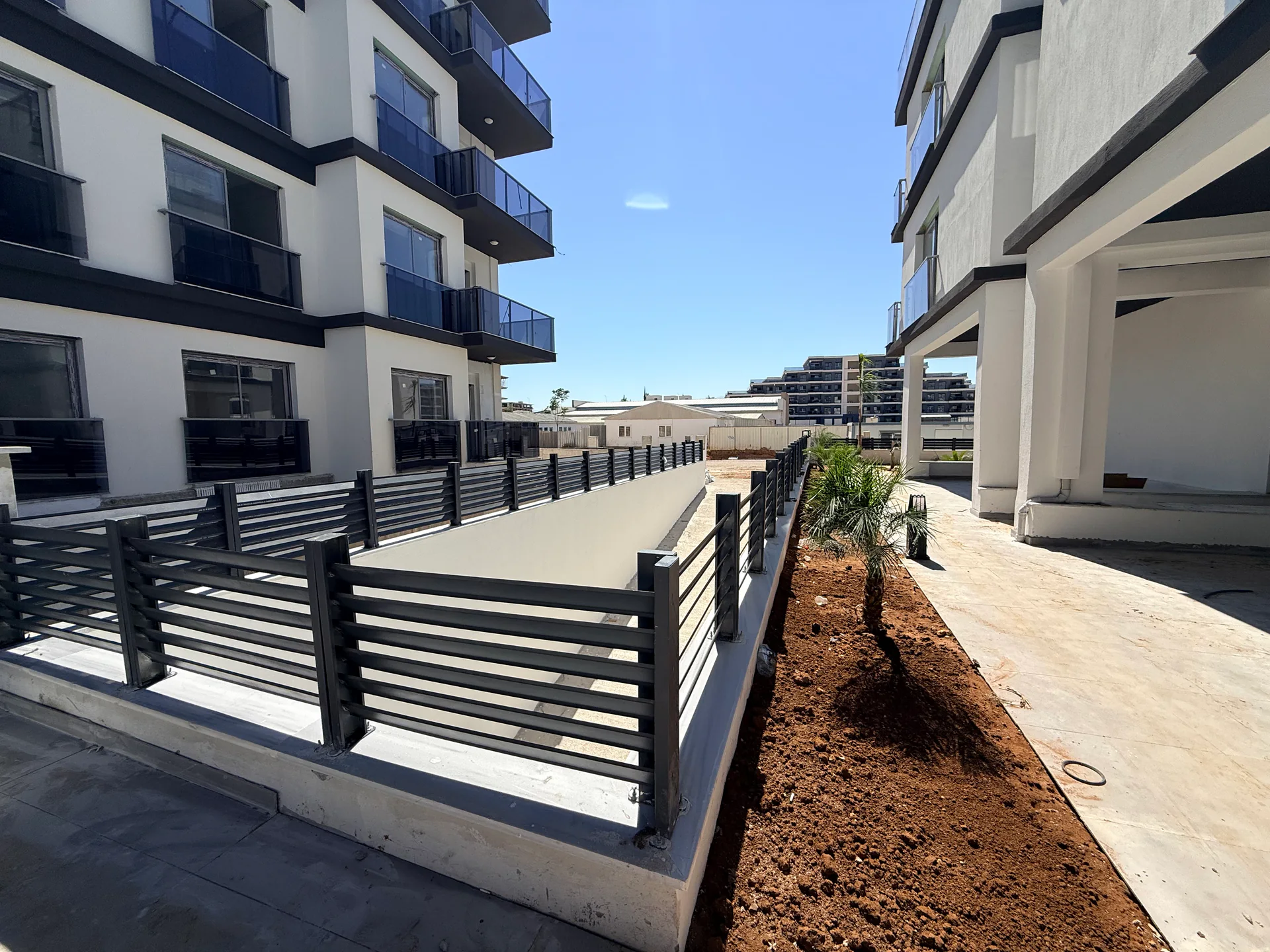 ALTINTAŞ TA SATILIK TERASLI 1+1 DAİRE — görsel 2
