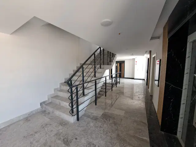 40'lık yolda Viamar Begonvil Sitesi'nde ebeveyn banyolu 2+1, iskânlı — görsel 18
