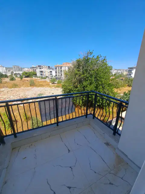 TRAMVAYA YÜRÜME MESAFESİNDE SIFIR 1+1 KİRALIK DAİRE — görsel 14