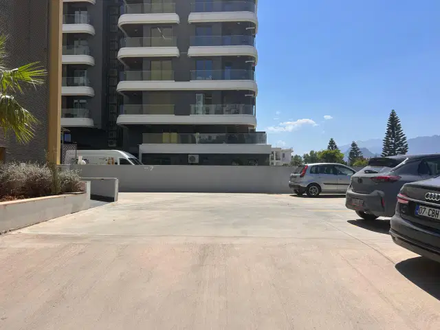 DENİZE SIFIR PLAZADA DEVREN KİRALIK GÜZELLİK MERKZ./KLİNİK — görsel 8