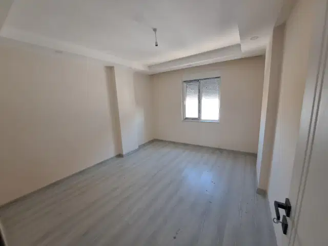 TRAMVAYA YÜRÜME MESAFESİNDE SIFIR 1+1 KİRALIK DAİRE — görsel 12