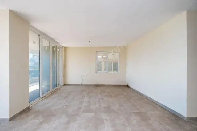 800 M2 Bodrum+zemin +2 Kat Kiralık İşyeri