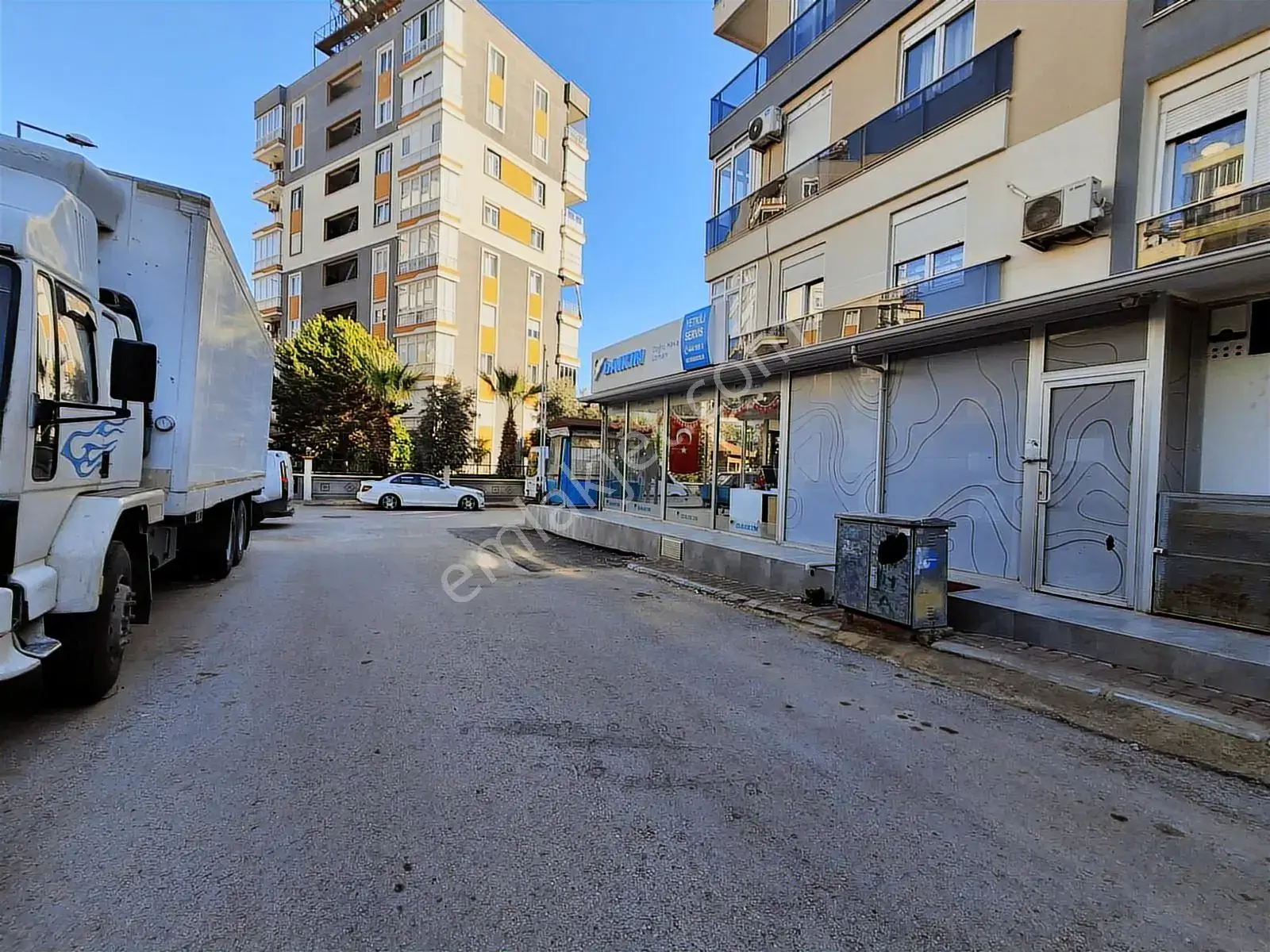 Eski Sanayi Yanında Kelepir Yük Asansörlü 300m² Dükkan — görsel 3