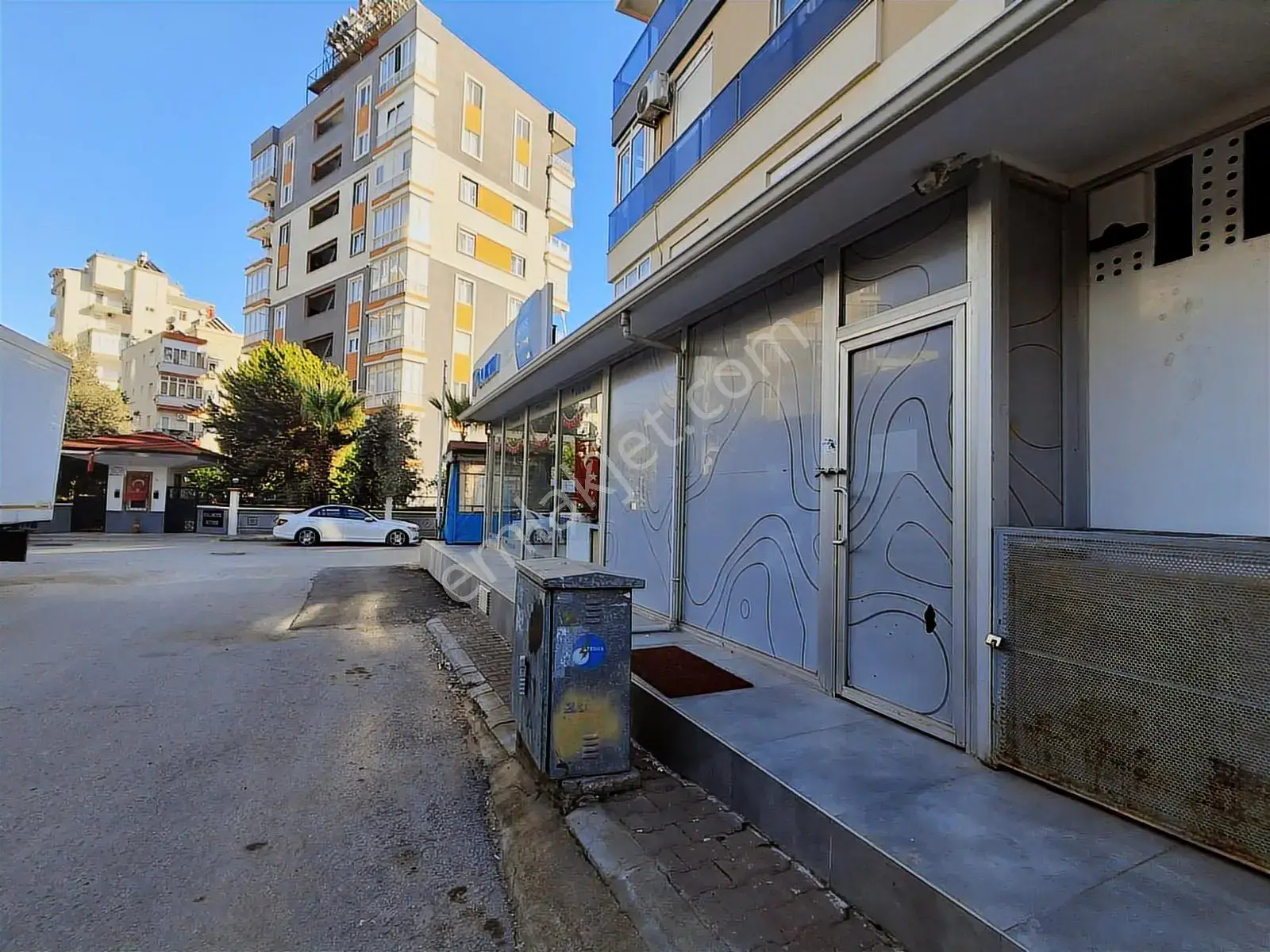 Eski Sanayi Yanında Kelepir Yük Asansörlü 300m² Dükkan — görsel 4