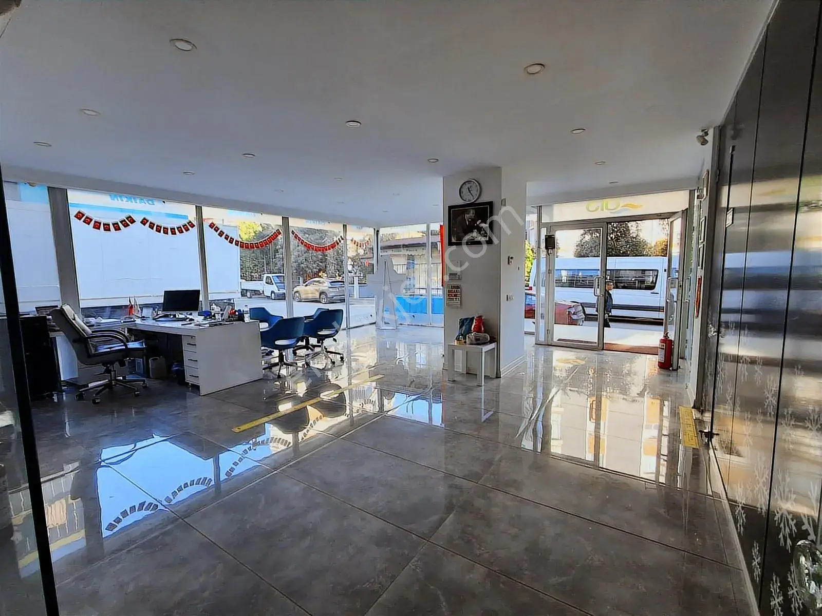 Eski Sanayi Yanında Kelepir Yük Asansörlü 300m² Dükkan — görsel 15