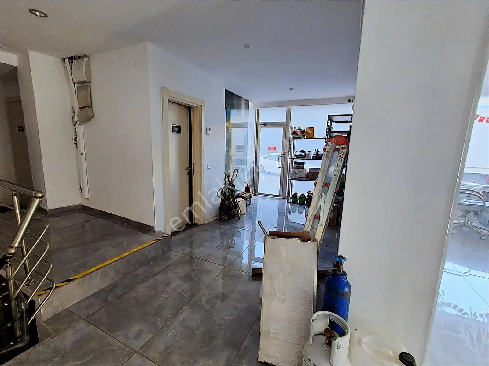 Eski Sanayi Yanında Kelepir Yük Asansörlü 300m² Dükkan — görsel 18