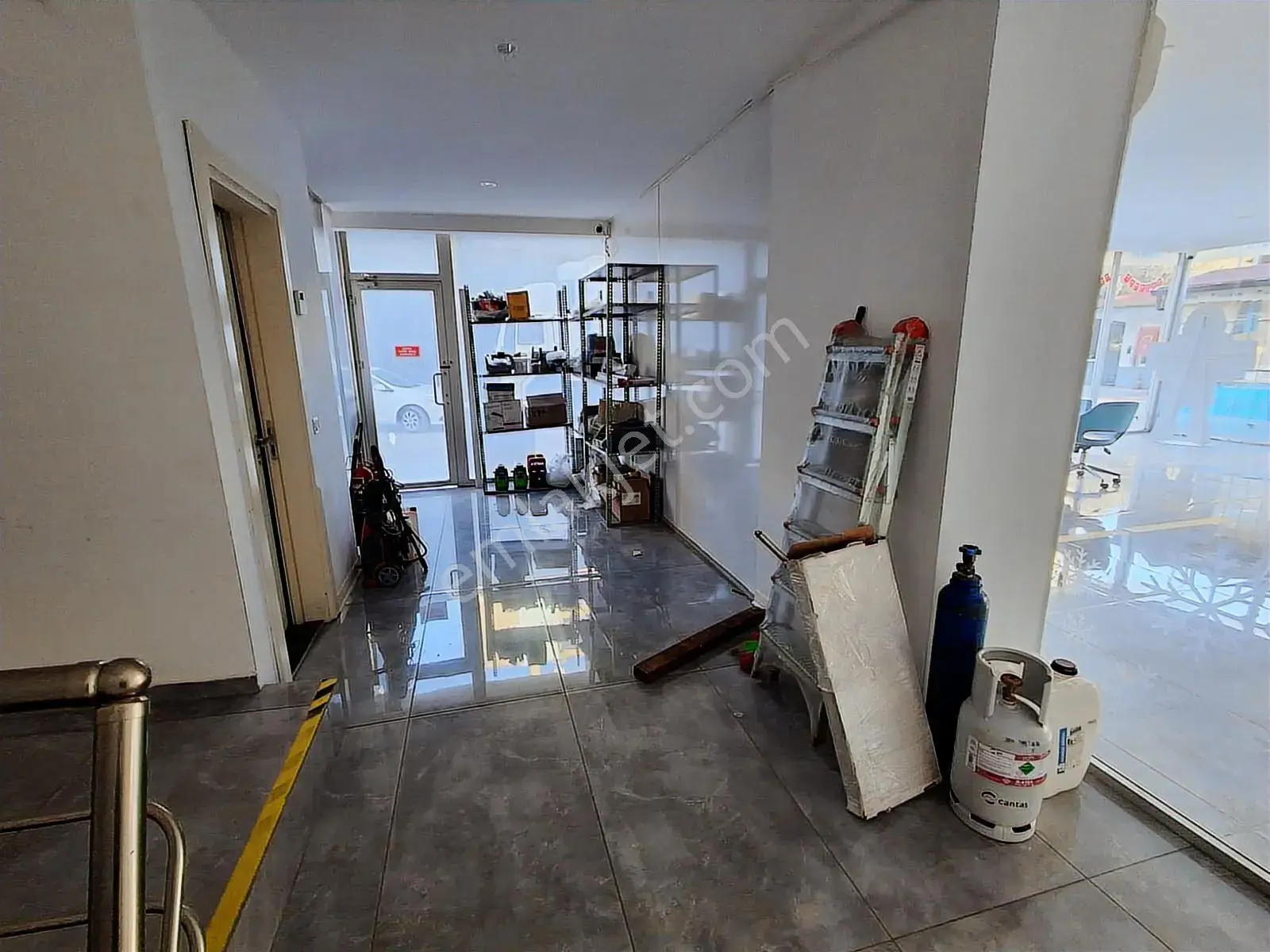 Eski Sanayi Yanında Kelepir Yük Asansörlü 300m² Dükkan — görsel 19
