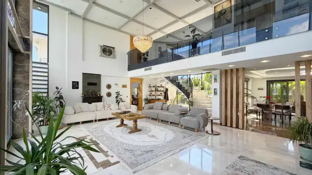1162 M² Arsa | 550 M² 7+2 Loft Mimari | Isıtmalı Havuzlu Villa — görsel 3
